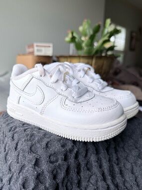 Nike Air Force 1 Low